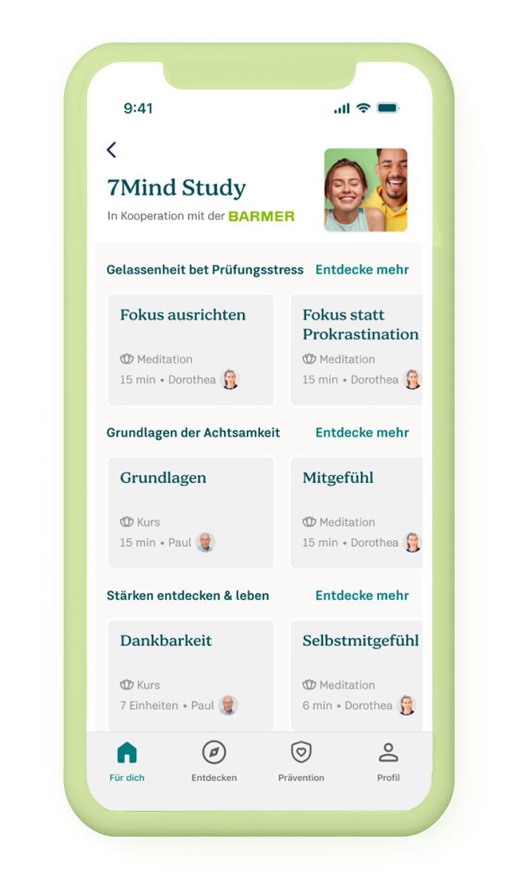 Smartphone zeigt den Studierendenbereich der 7Mind App